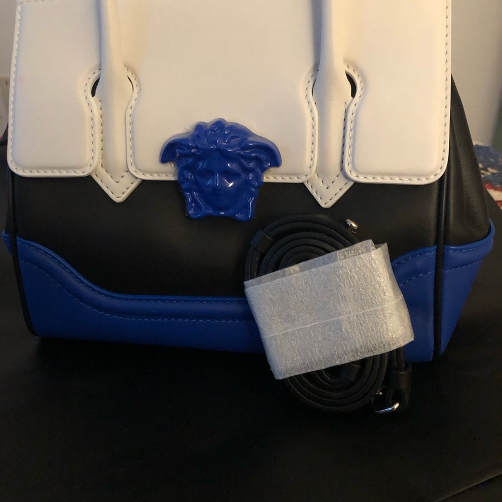 Hand bag